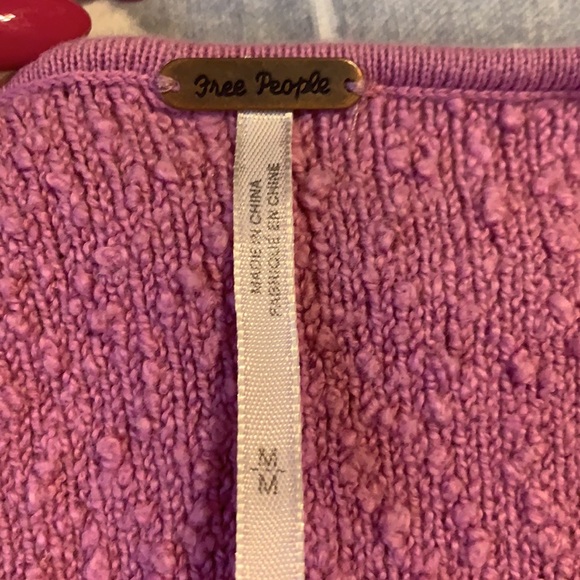 Free People pink ((rose colored) sweater. Size M. - Picture 5 of 6